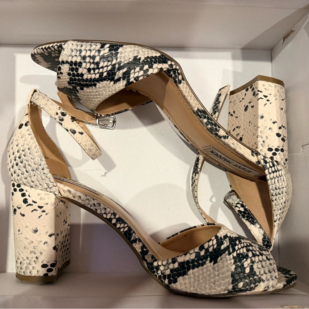 Steve Madden Black and White Snakeskin Heels